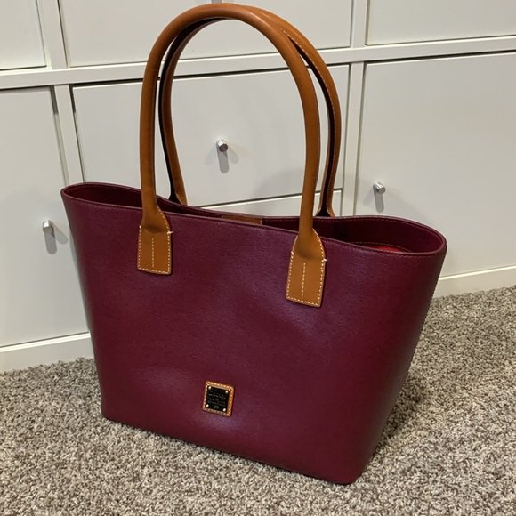 Dooney and Bourke Small Russel Tote in Cranberry Saffiano Leather - Picture 14 of 14